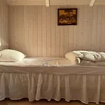 Semesterbostad Inviting Summer House On Scenic Rosnaes