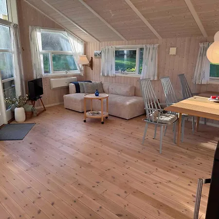 Inviting Summer House On Scenic Rosnaes * Kalundborg